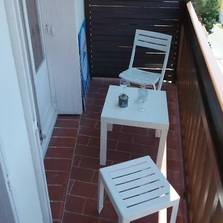 Calypso Apartment *